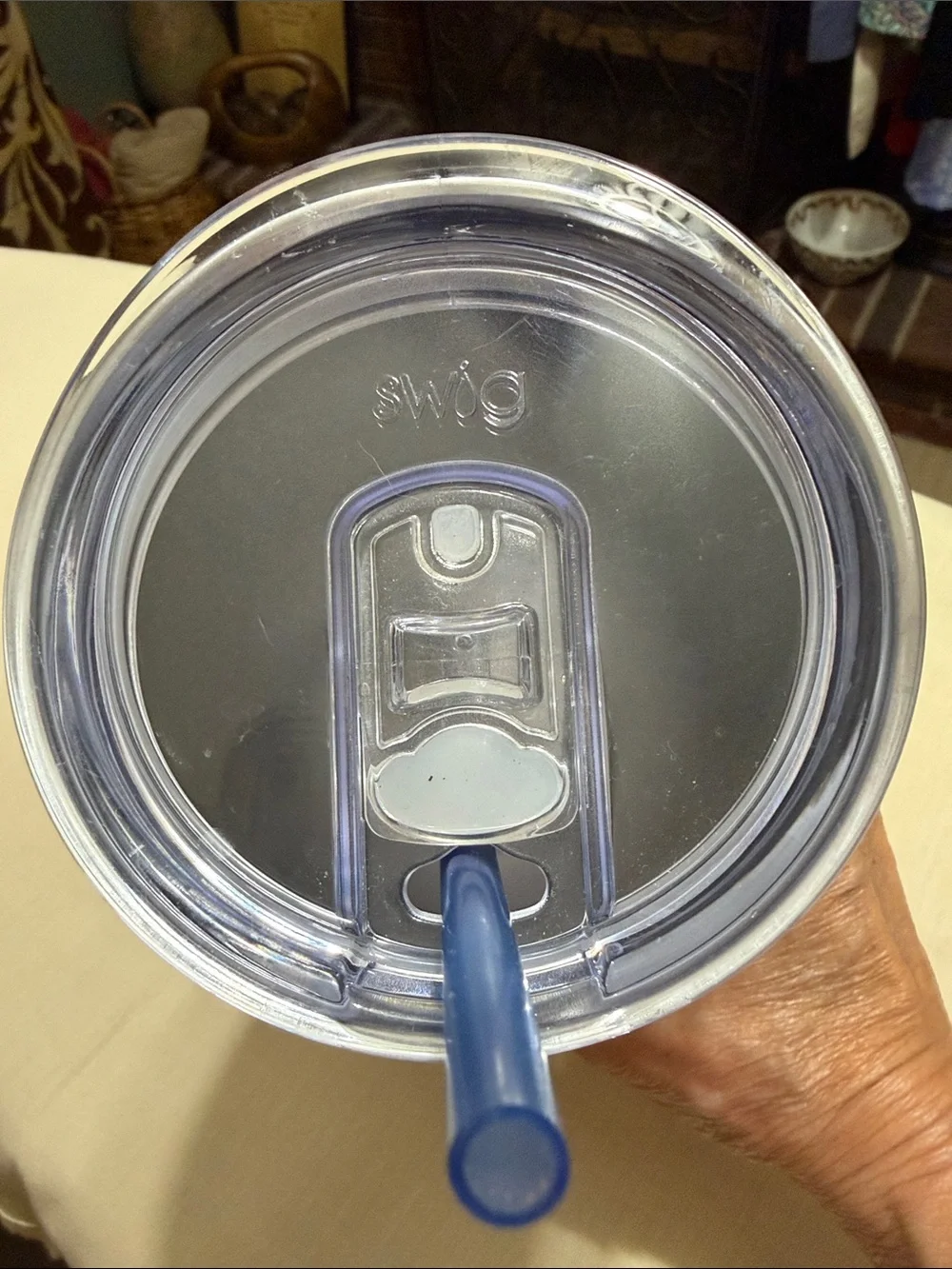 Swig Marble White & Gray Insulated Tumbler with Lid and Straw.